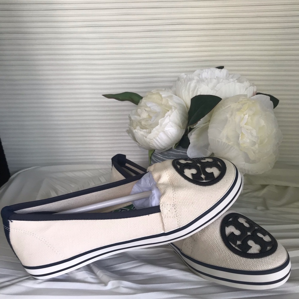 Tory Burch Raymond Slip On Sneaker In Ivory Size 6